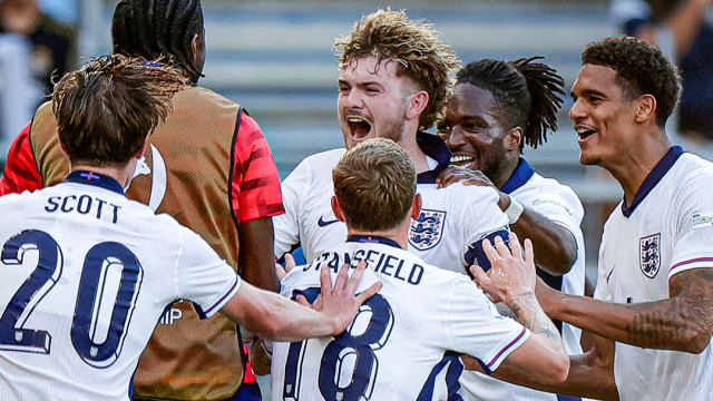 利物浦队在英格兰杯赛中继续征程 利物浦队在英格兰杯赛中继续征程