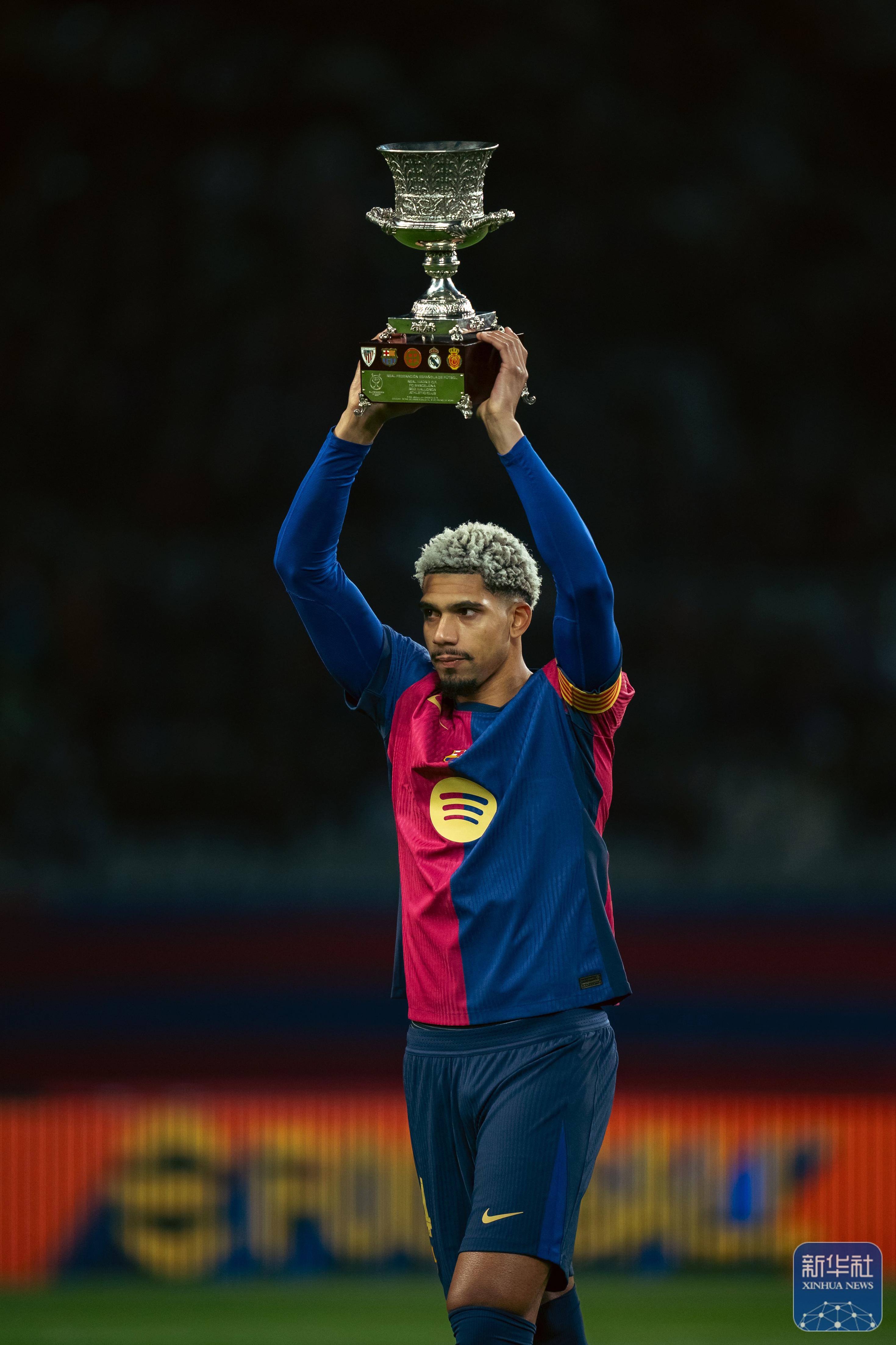 开云体育官网-西班牙劲旅客场大胜，晋级前途一片大好的简单介绍