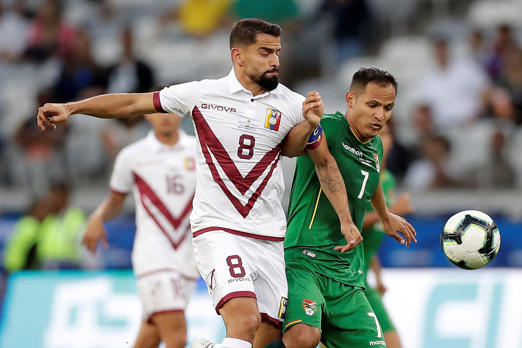 开云体育官网-委内瑞拉女足球队球员获得最佳球员奖的简单介绍