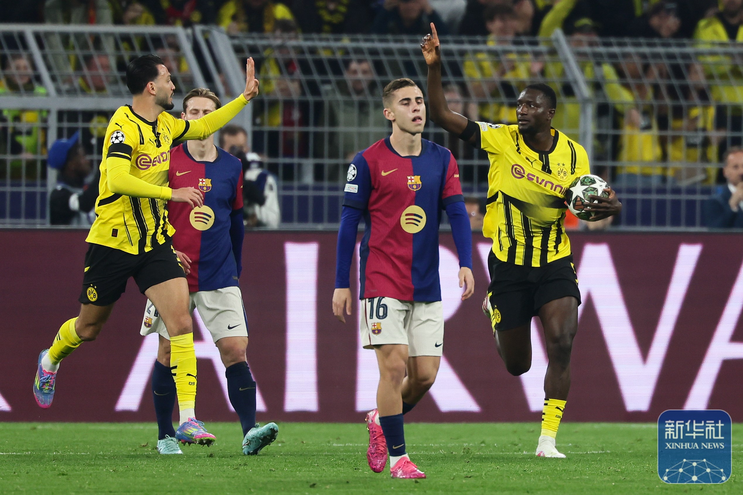 巴萨客场失利,备战欧冠遭挫 巴萨客场失利,备战欧冠遭挫