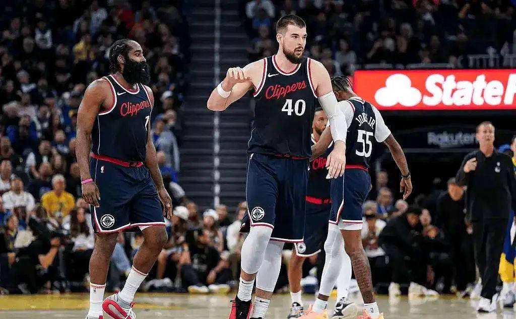 开云体育中国-包含快船队集体发威，连胜势头不可阻挡的词条