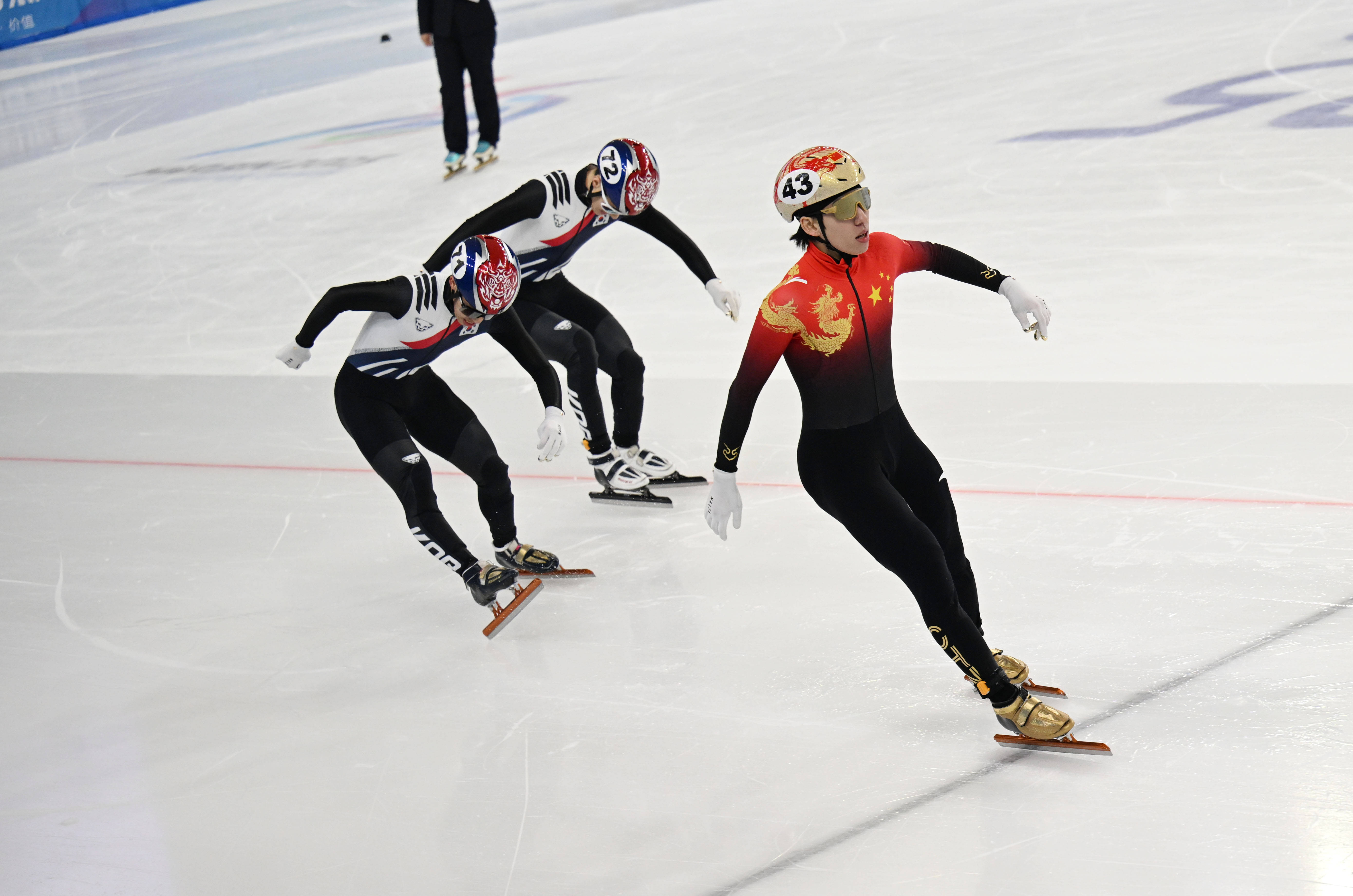 卢森堡选手在滑雪比赛中勇夺金牌 卢森堡选手在滑雪比赛中勇夺金牌