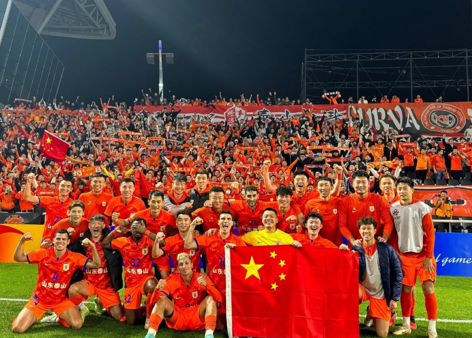 中国足球大战一触即发,火爆现场的简单介绍 中国足球大战一触即发,火爆现场的简单介绍