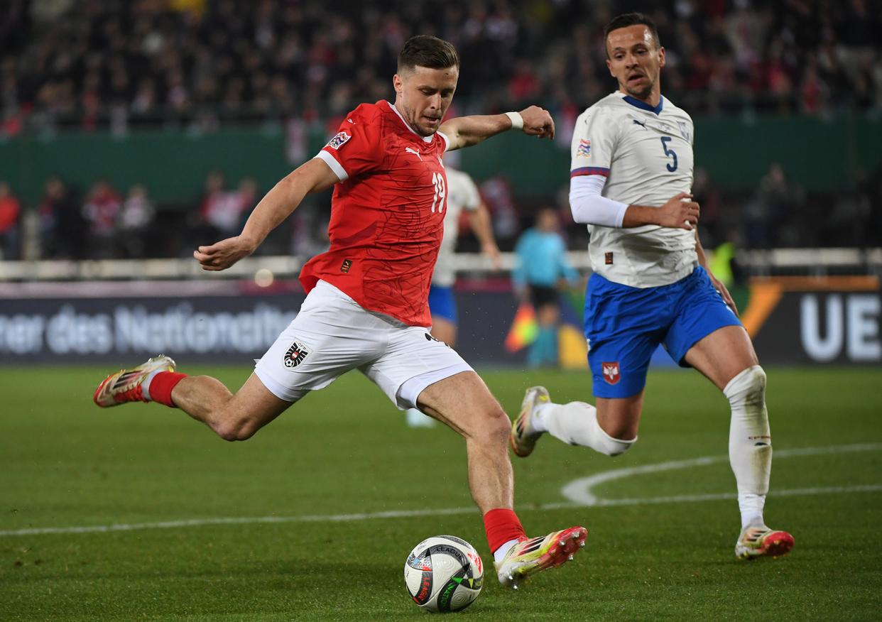 塞尔维亚队备战国际精英赛