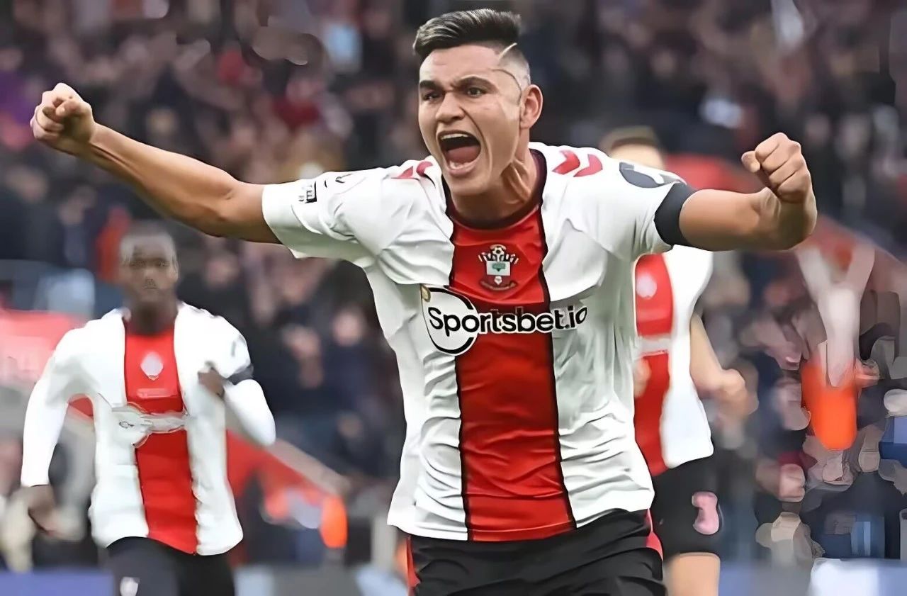 开云体育中国-南安普顿成功获胜，球队士气大振的简单介绍