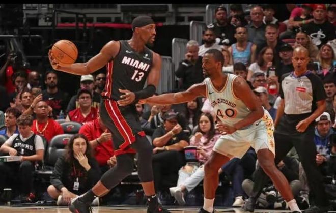 开云体育APP下载-包含亚眠凭借后防策略稳住局面，终结连败的词条