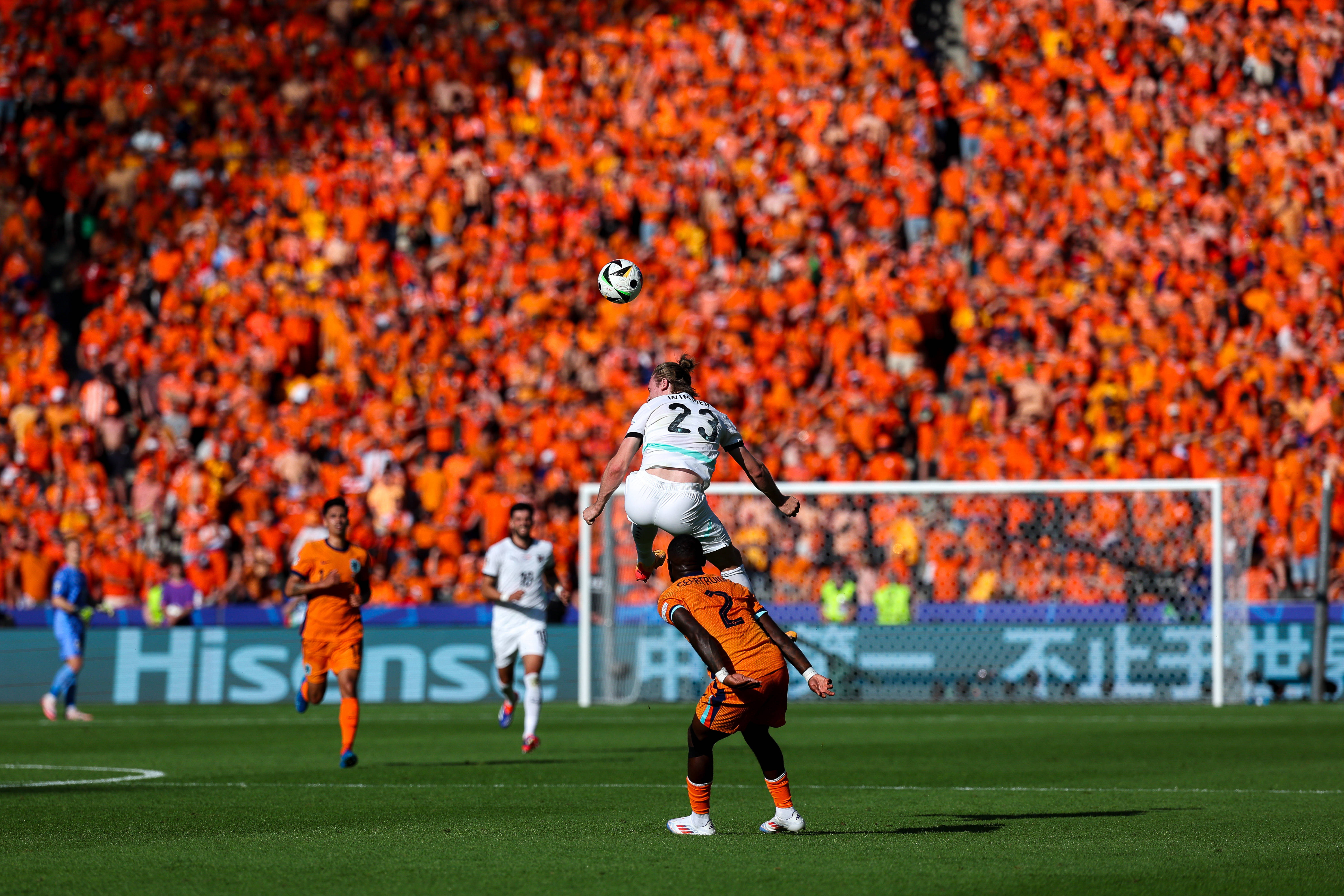 包含精彩纷呈：欧洲球队间的对抗的词条