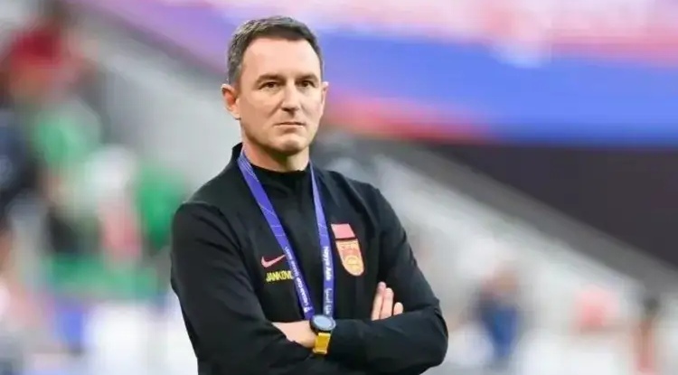 包含百种战术应对，卡塔尔球队晋级四强的词条