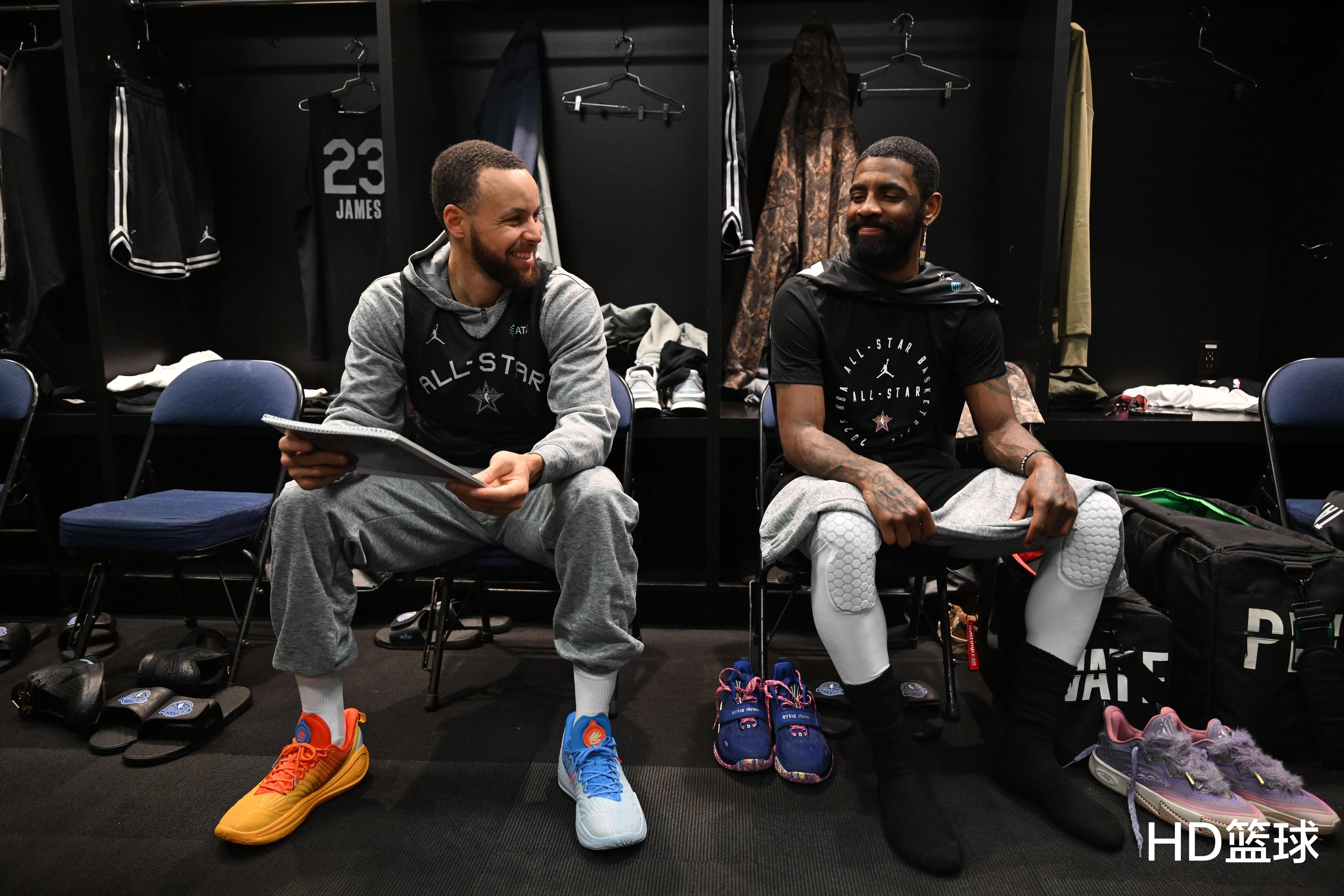 关于NBA全明星对决惊艳绽放，球迷沉迷其中的信息