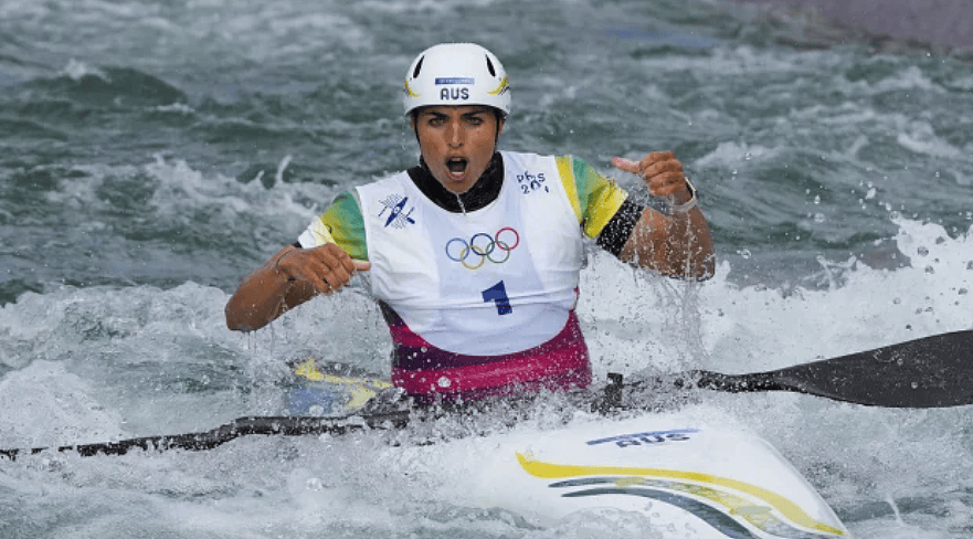 开云APP-澳大利亚选手在游泳比赛中夺冠