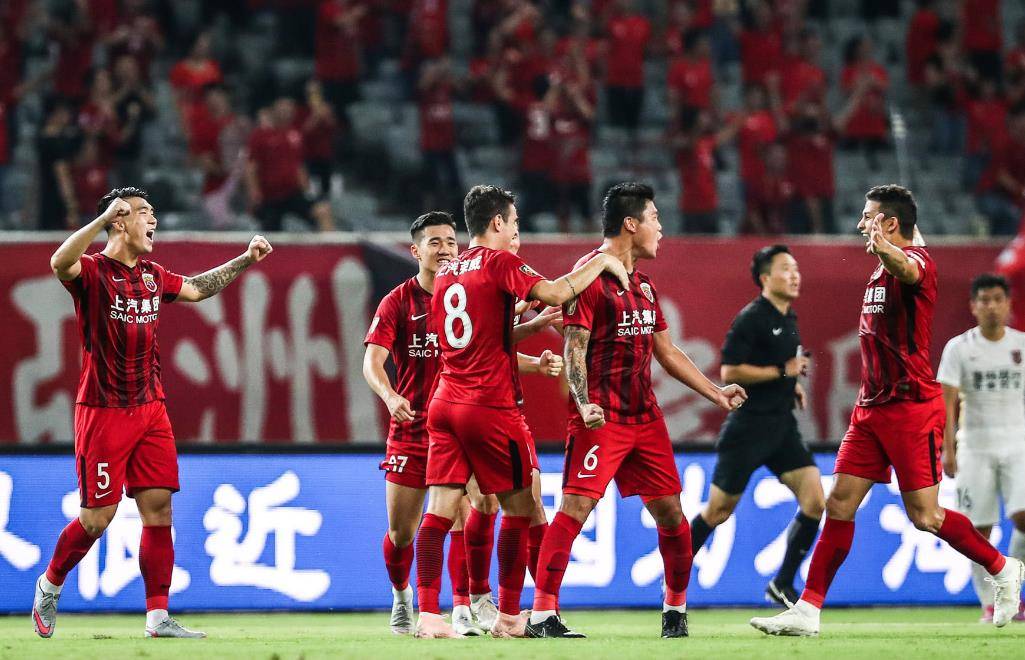 上港整体表现出色,近期状态快速提升 上港整体表现出色,近期状态快速提升