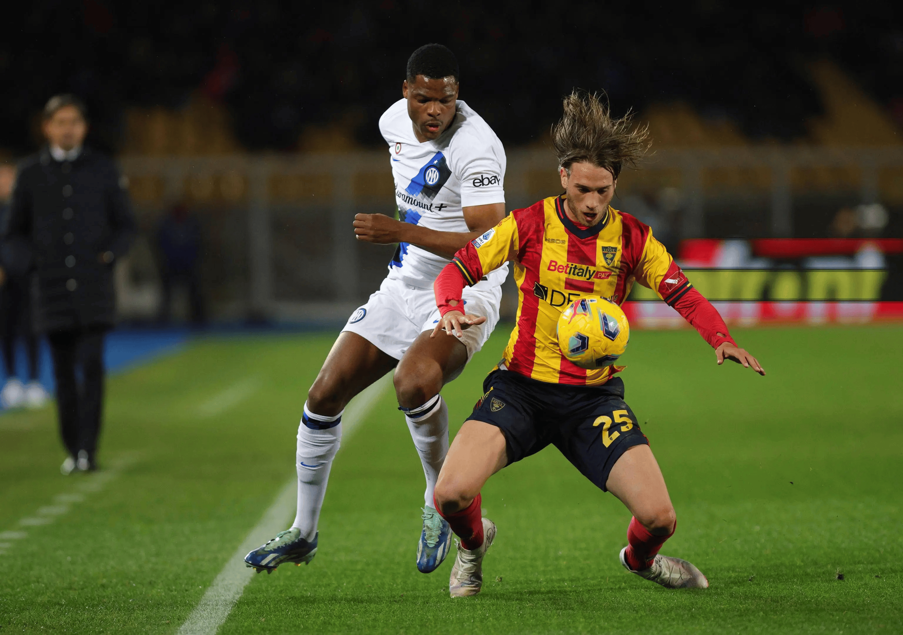 开云体育入口-关于AC米兰客场不敌斯佩齐亚，士气受挫的信息