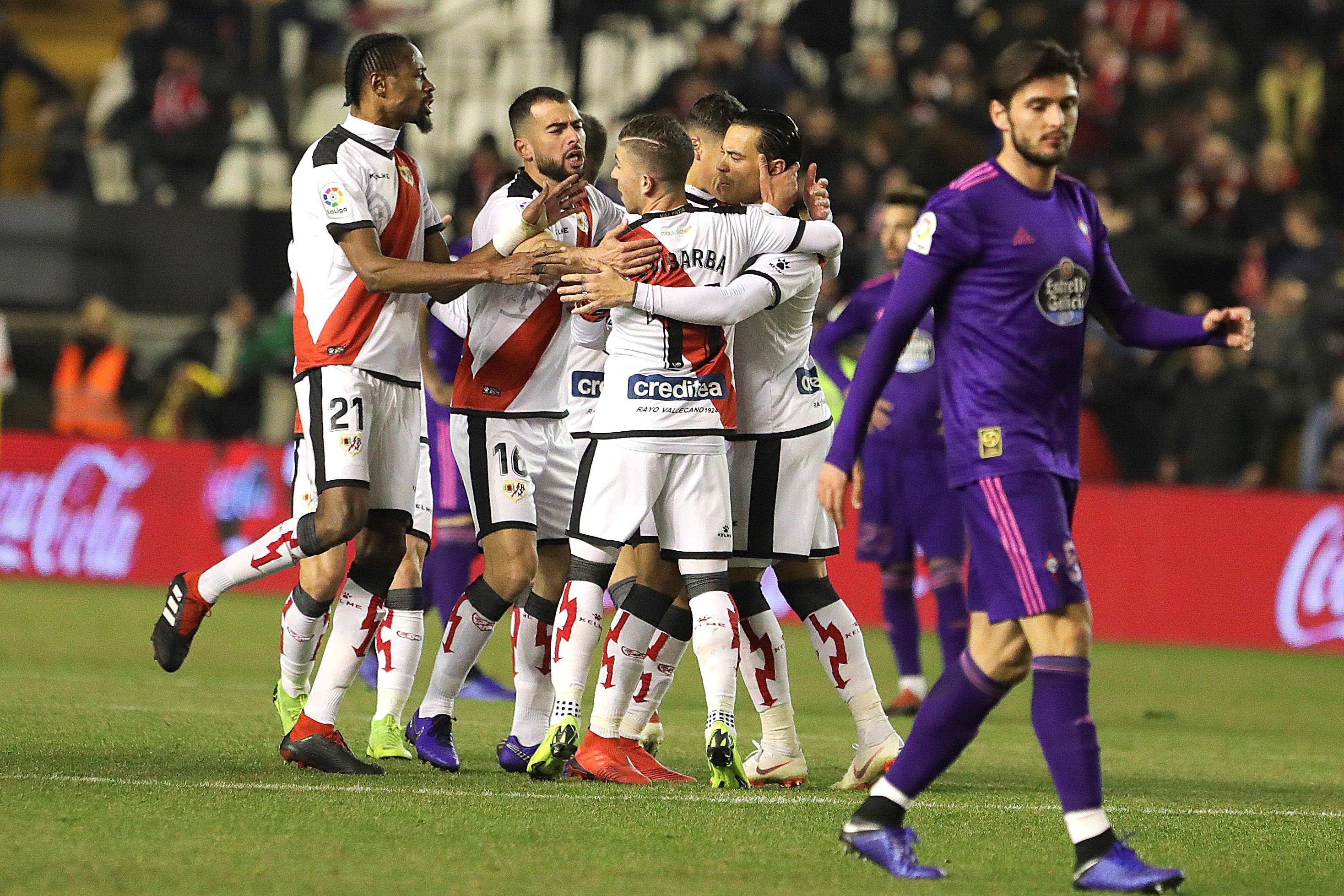 包含巴伦西亚换帅重整旗鼓，迎接新一轮挑战的词条