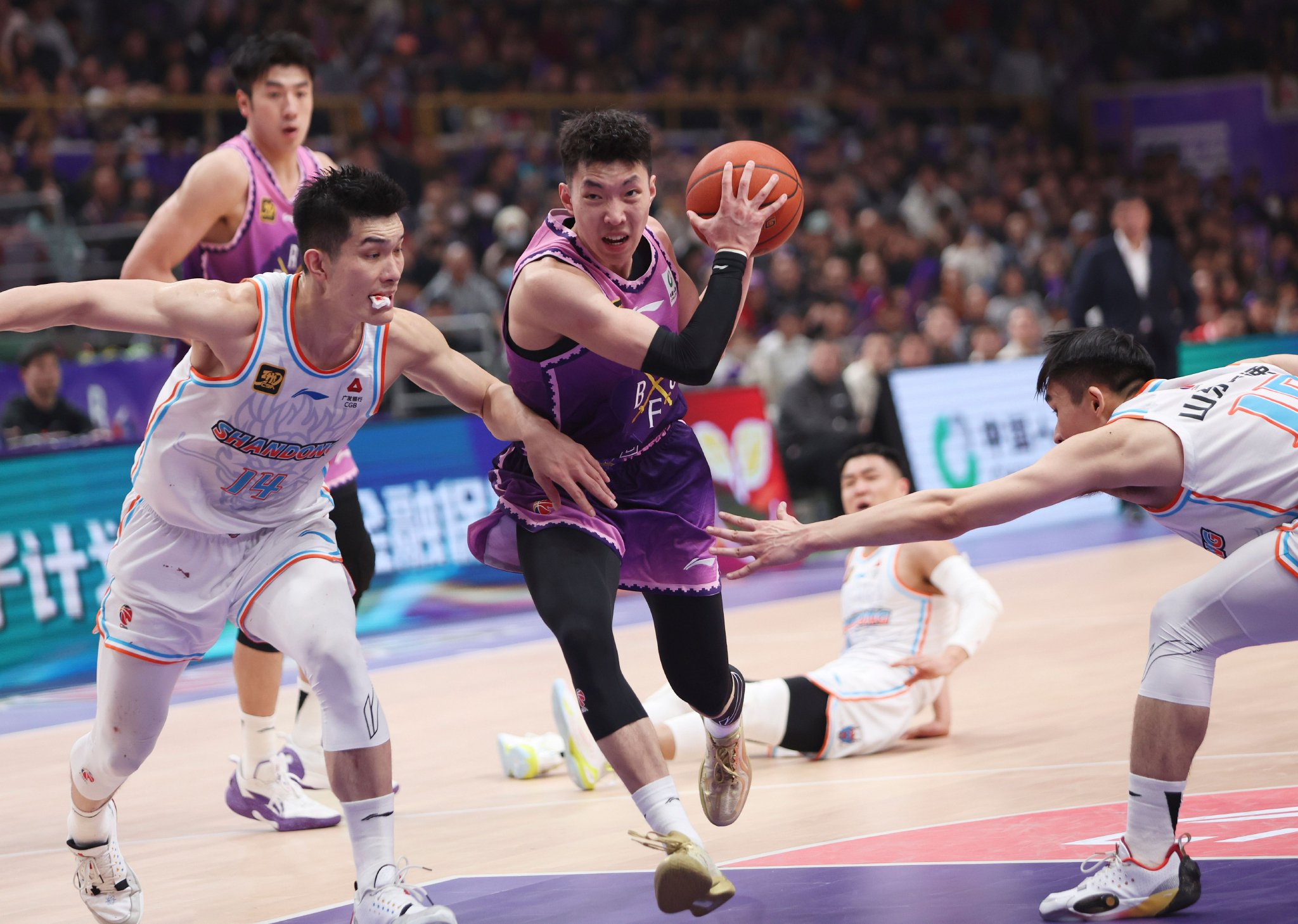 开云体育官网-山东男篮再战北京，遭遇连败