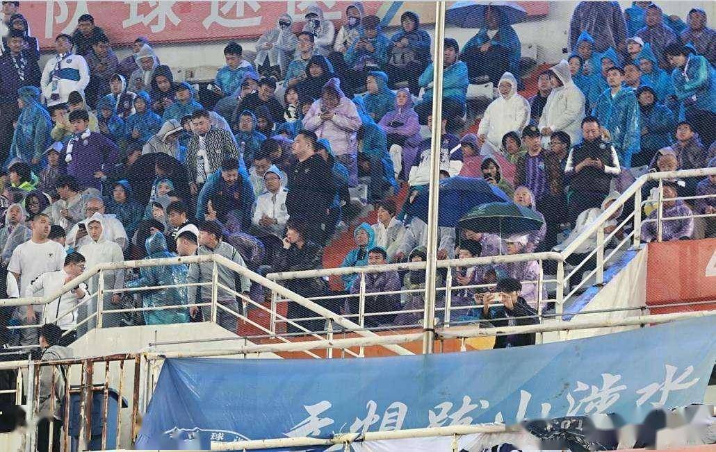 本土球员亮相中超赛场,风生水起令人鼓舞的简单介绍 本土球员亮相中超赛场,风生水起令人鼓舞的简单介绍