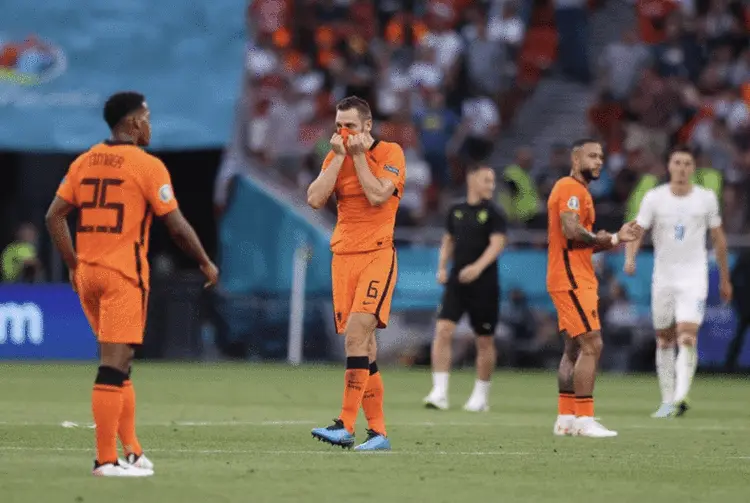 开云体育app-包含中国爆冷里昂，德利赫特统治全场的词条