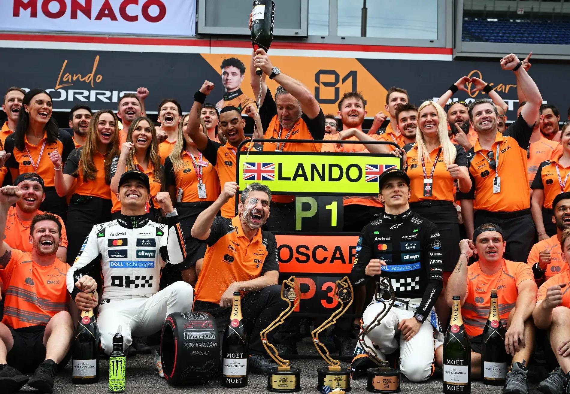 开云体育登录-雷诺车队力克红牛车队，塞恩斯带队取胜