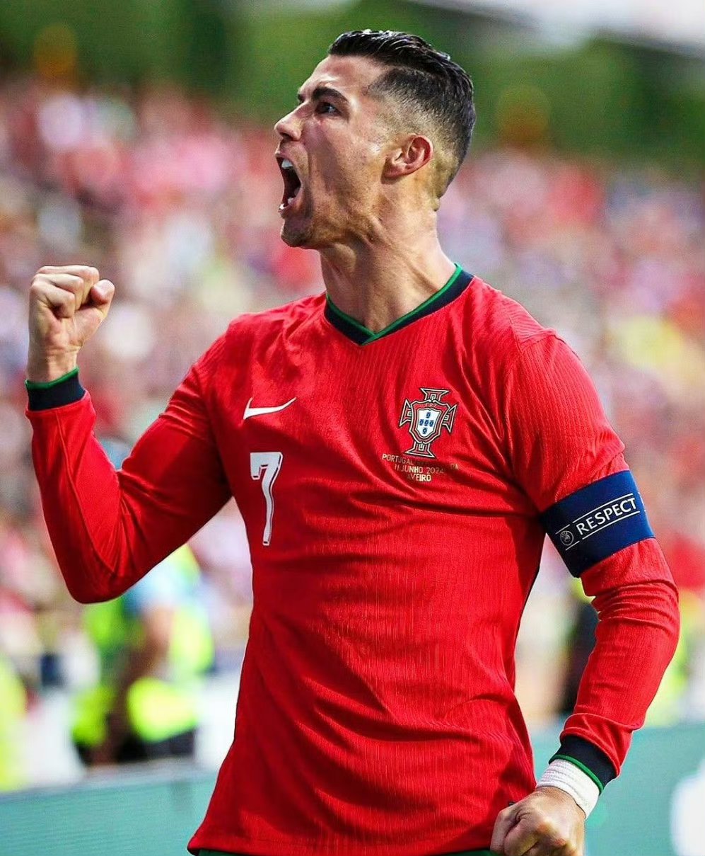 开云APP-葡萄牙队绝杀德国队，奥恰洛夫状态火热