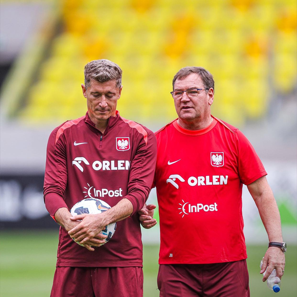 马赛横扫波兰，莱万状态火热