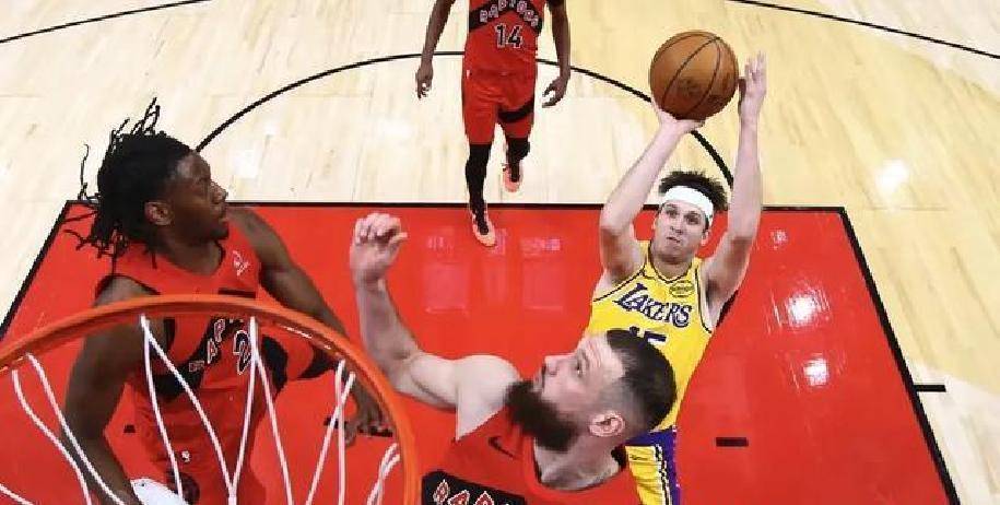 开云平台-猛龙险胜湖人，霍勒迪高光表现